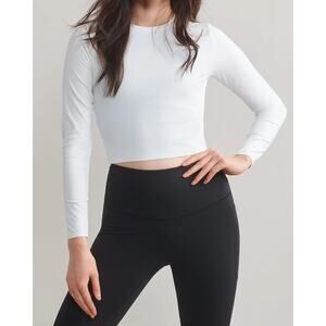 Rhone Serene Fitted Long Sleeve Shirt size Medium Snow White Cropped